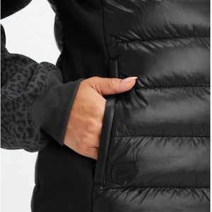 💕Like new/perfect condition Fabletics puffer vest. size XL
